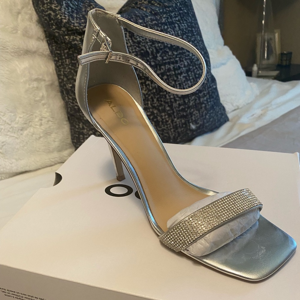 Afendaven Aldo silver heels